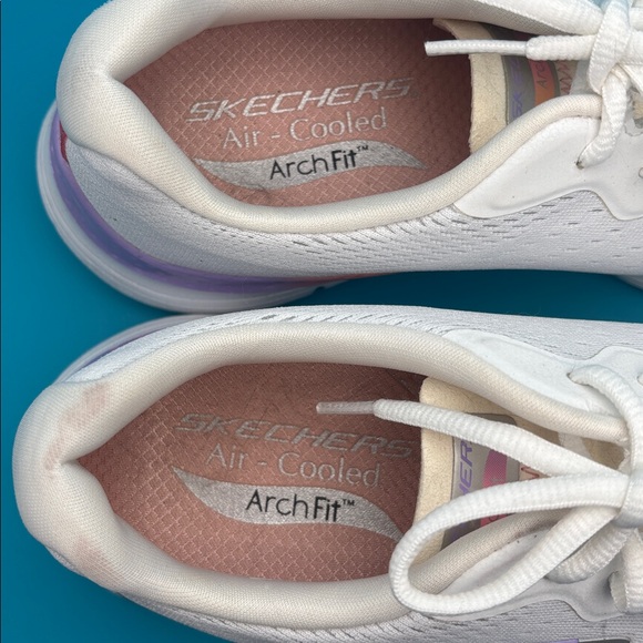 Skechers Air Cooled Arch Fit Sneakers, size 9, excellent condition - Picture 8 of 11